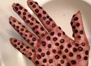 Cara mengatasi Trypophobia