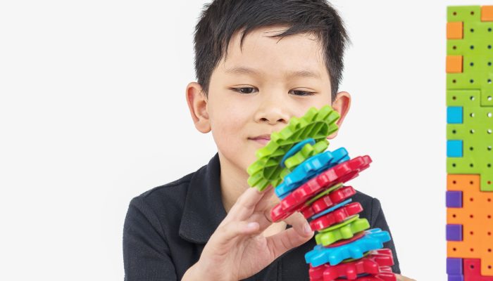 Anak Hiperaktif ? Berikut Cara Mendampingi dan Mengatasinya