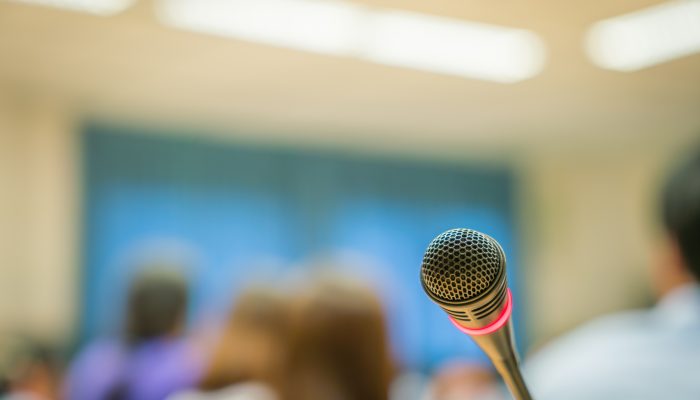 Takut Berbicara Di Depan Umum ? Atasi dengan Cara Ini